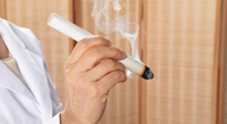 【艾灸知識】艾灸三個(gè)穴，扶陽抗新冠，在家就能做！
