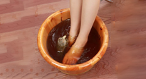 【養(yǎng)生知識(shí)】最適合泡腳的6種藥，入秋之后要用起來(lái)！